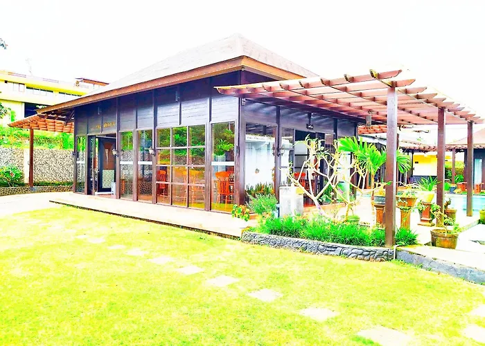 Merlyn Meadows Retreat 4*