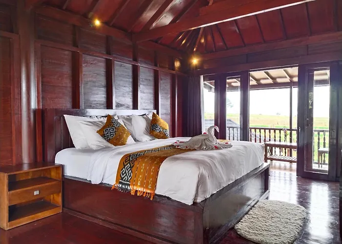 Merlyn Meadows Retreat Hotel 4*